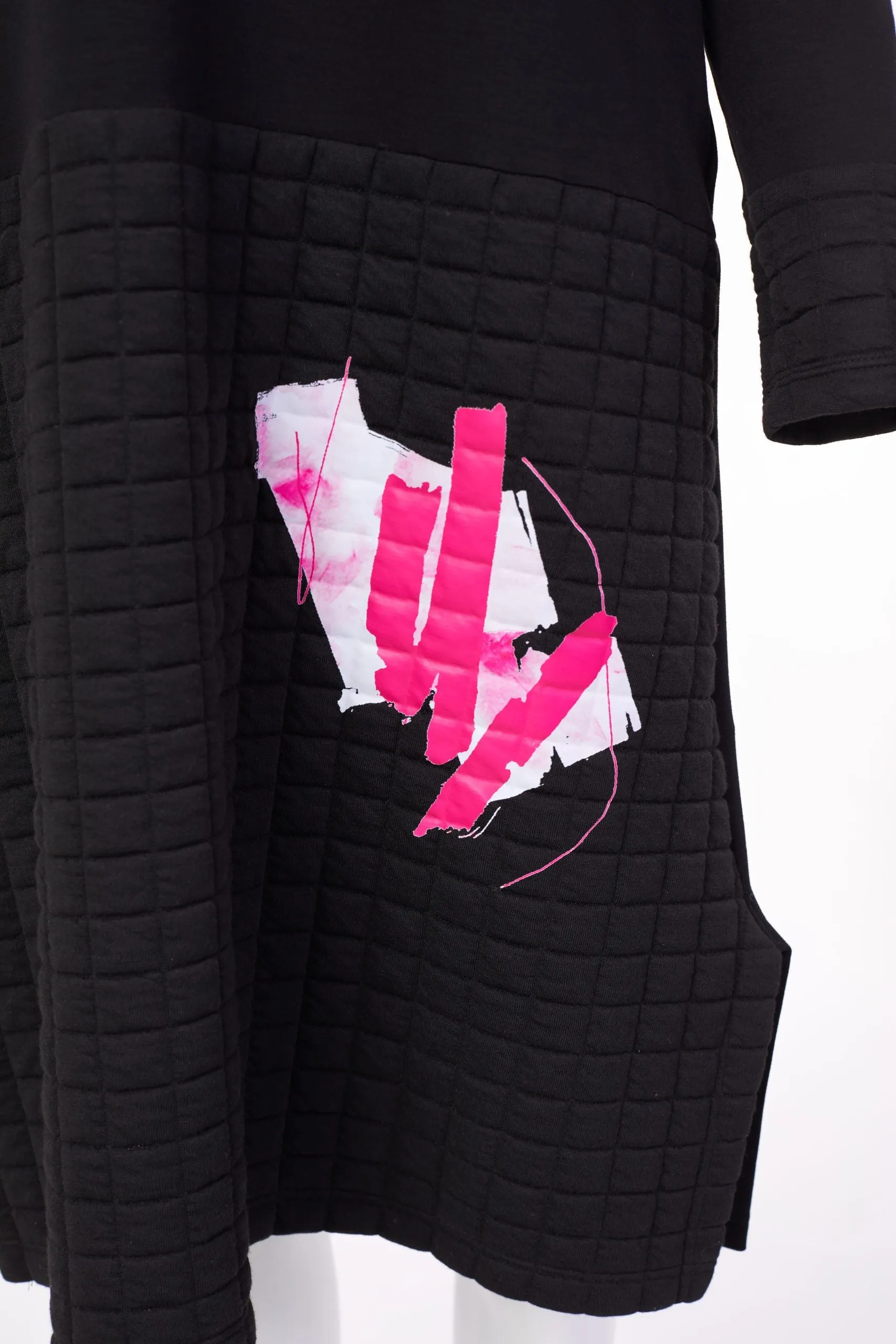 110- Ora Shift Dress w/ scarf & print pocket - Black & Pink