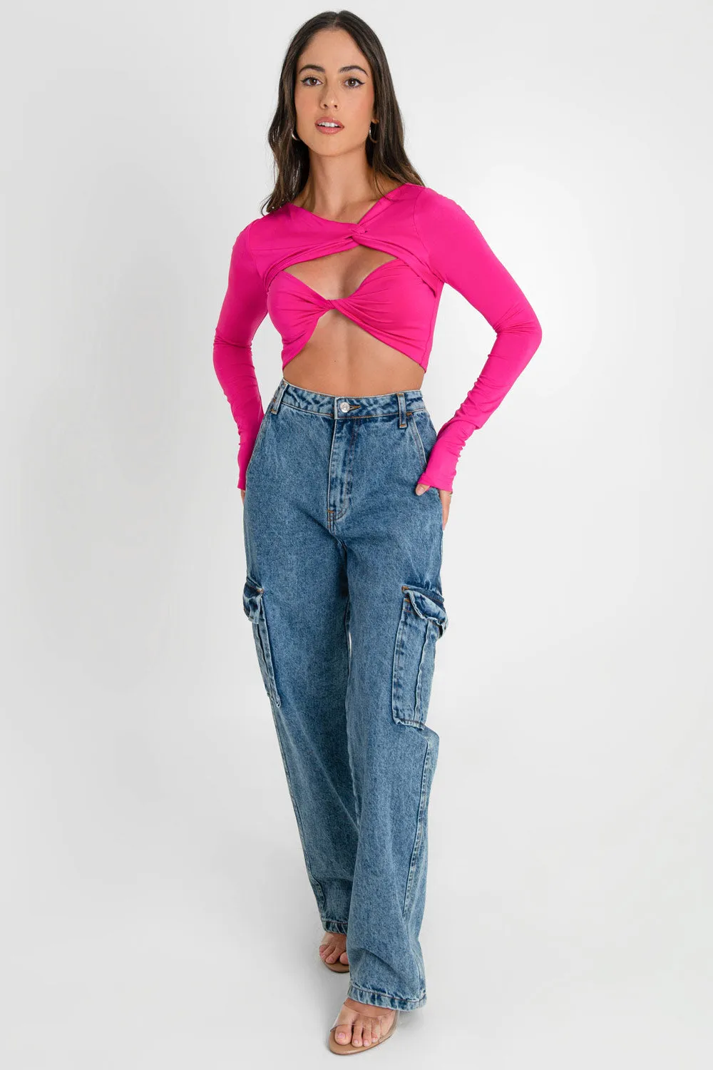 Crop top escote v cut outs con nudo