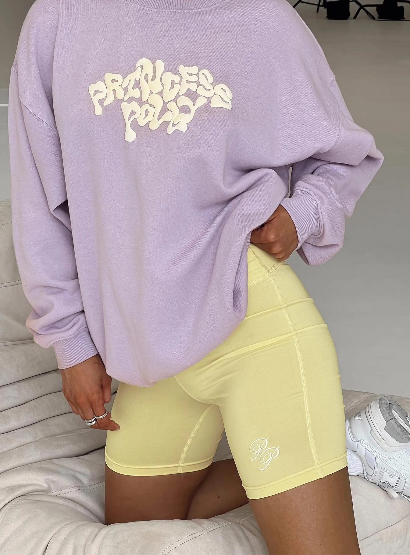 Princess Polly Bike Shorts Cursive Text Lemon / Eggshell