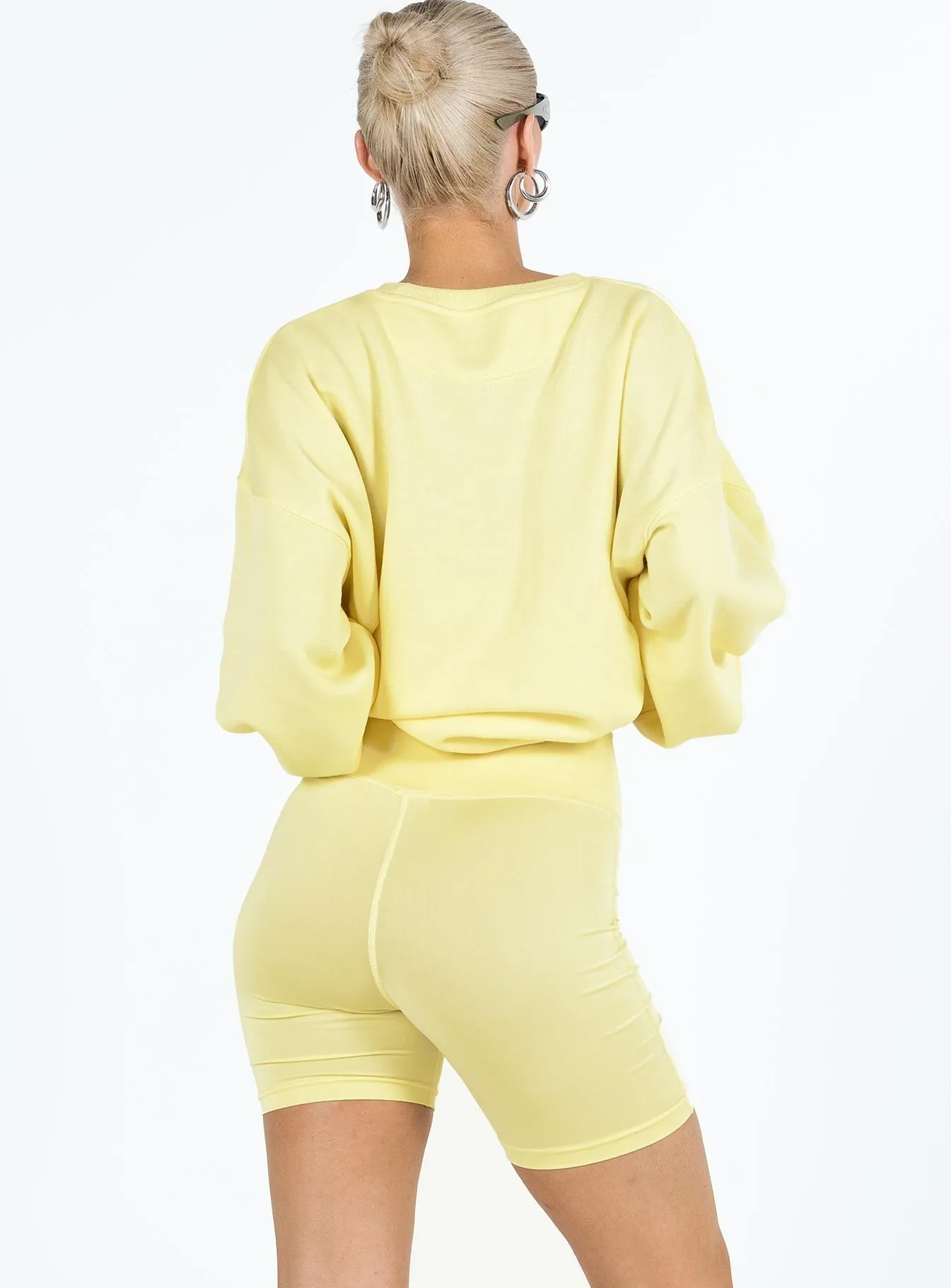 Princess Polly Bike Shorts Cursive Text Lemon / Eggshell