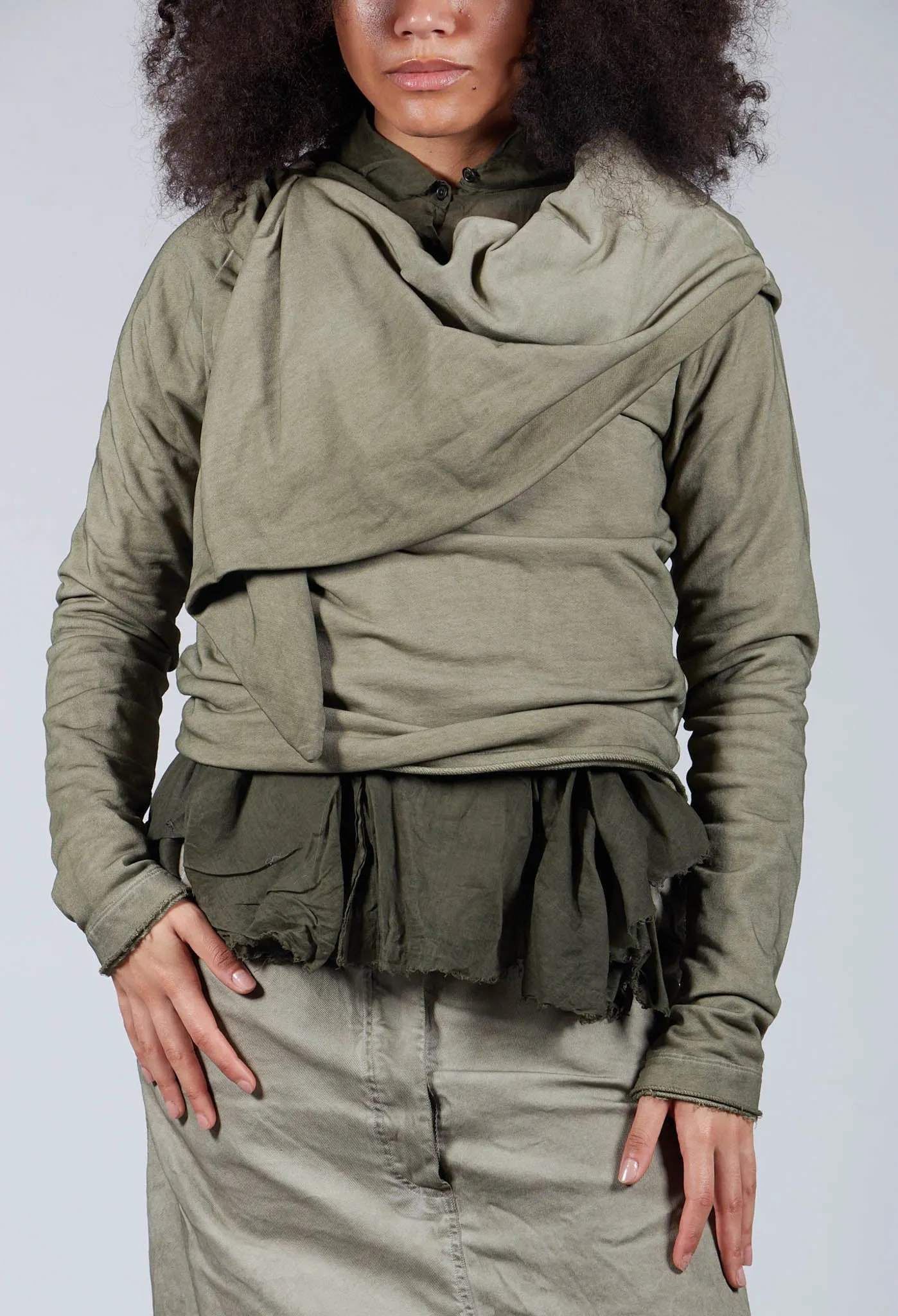 Raw Hemmed Tie Neck Pullover in Schilf Cloud