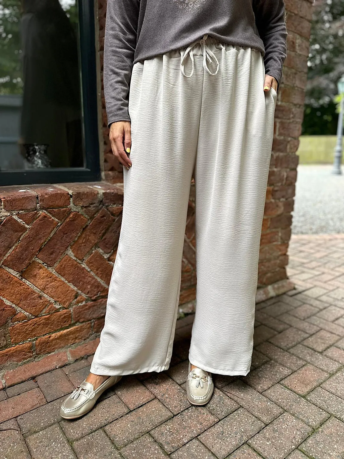 White Wide Leg Pocket Trousers Claudia